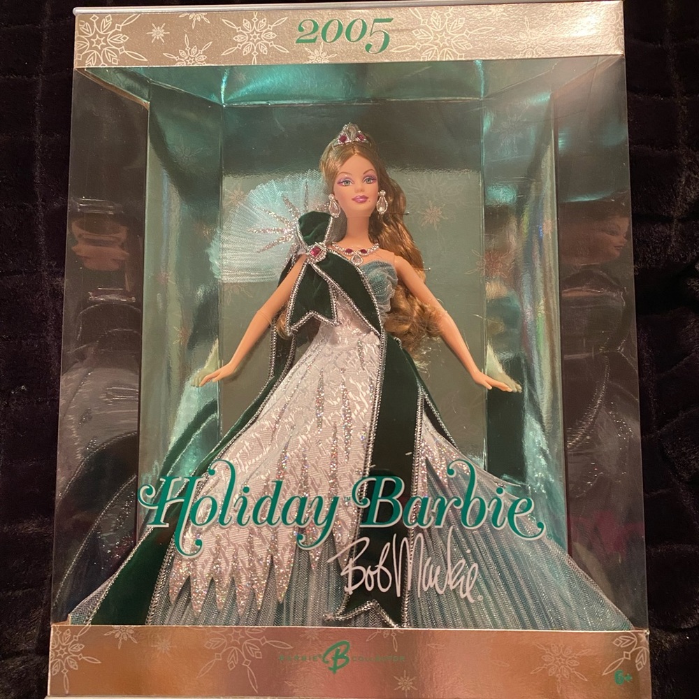 Rare 2005 Holiday Barbie by Bob Mackie in Dark Green!!